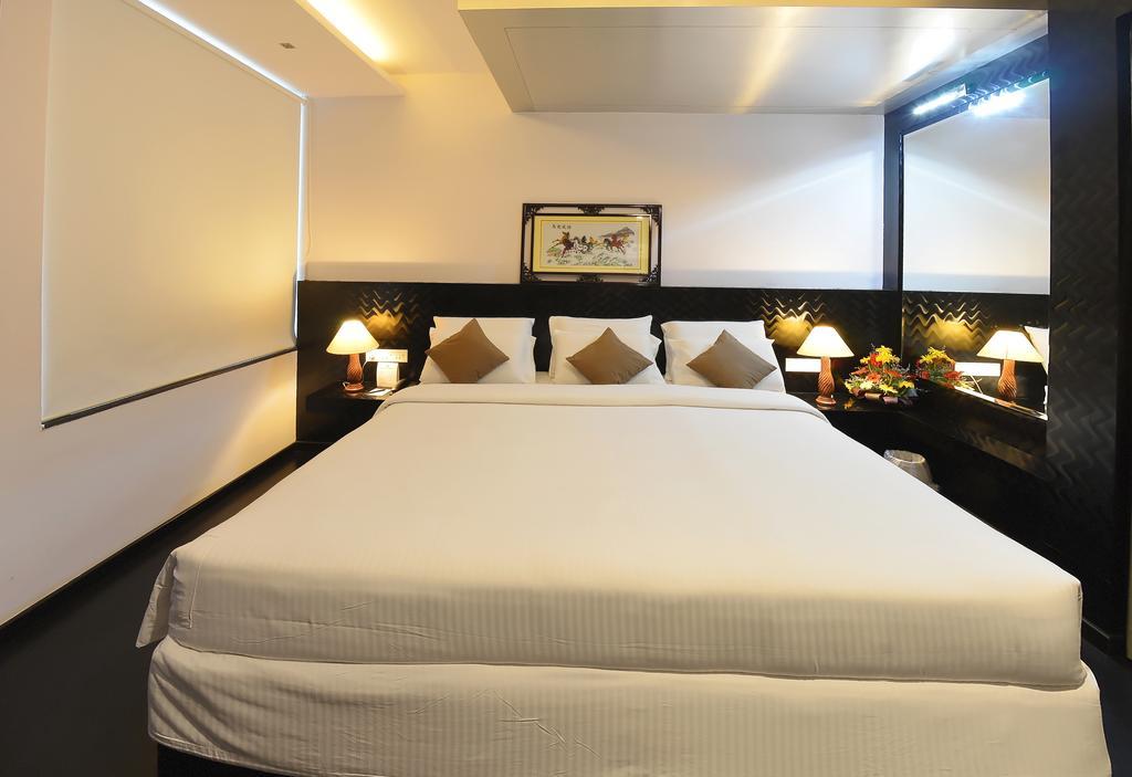 Hotel Gokulam Park Madras Buitenkant foto