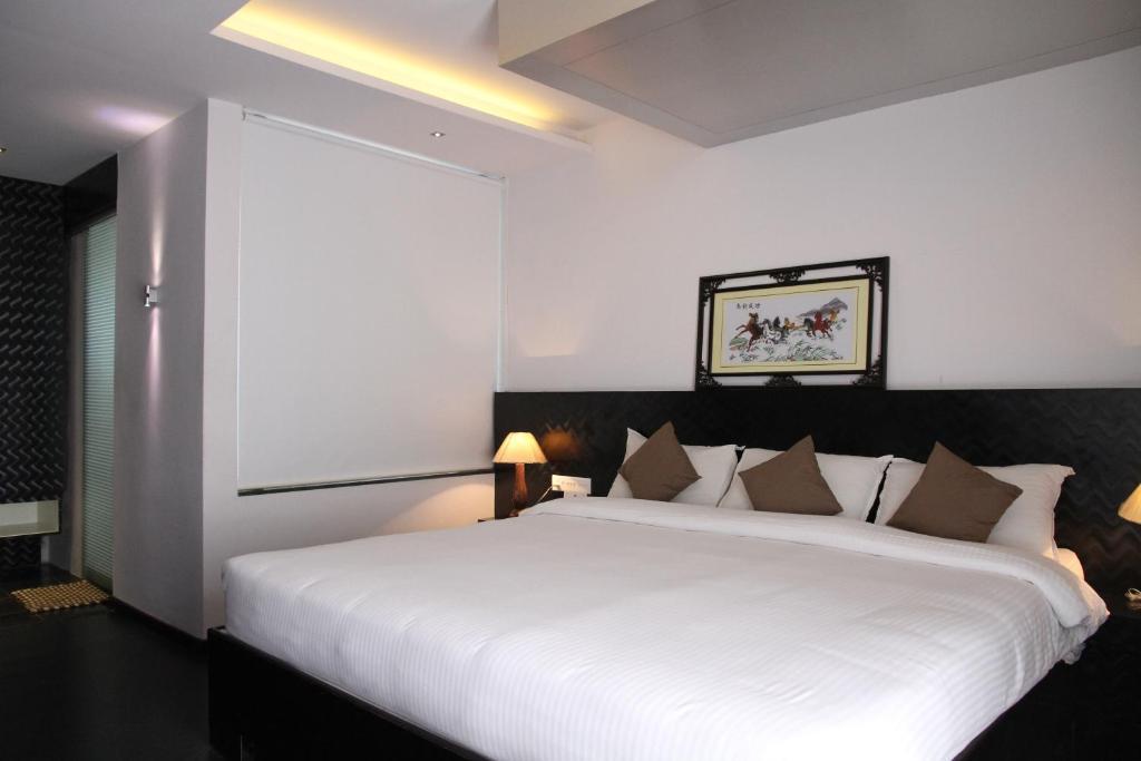 Hotel Gokulam Park Madras Buitenkant foto