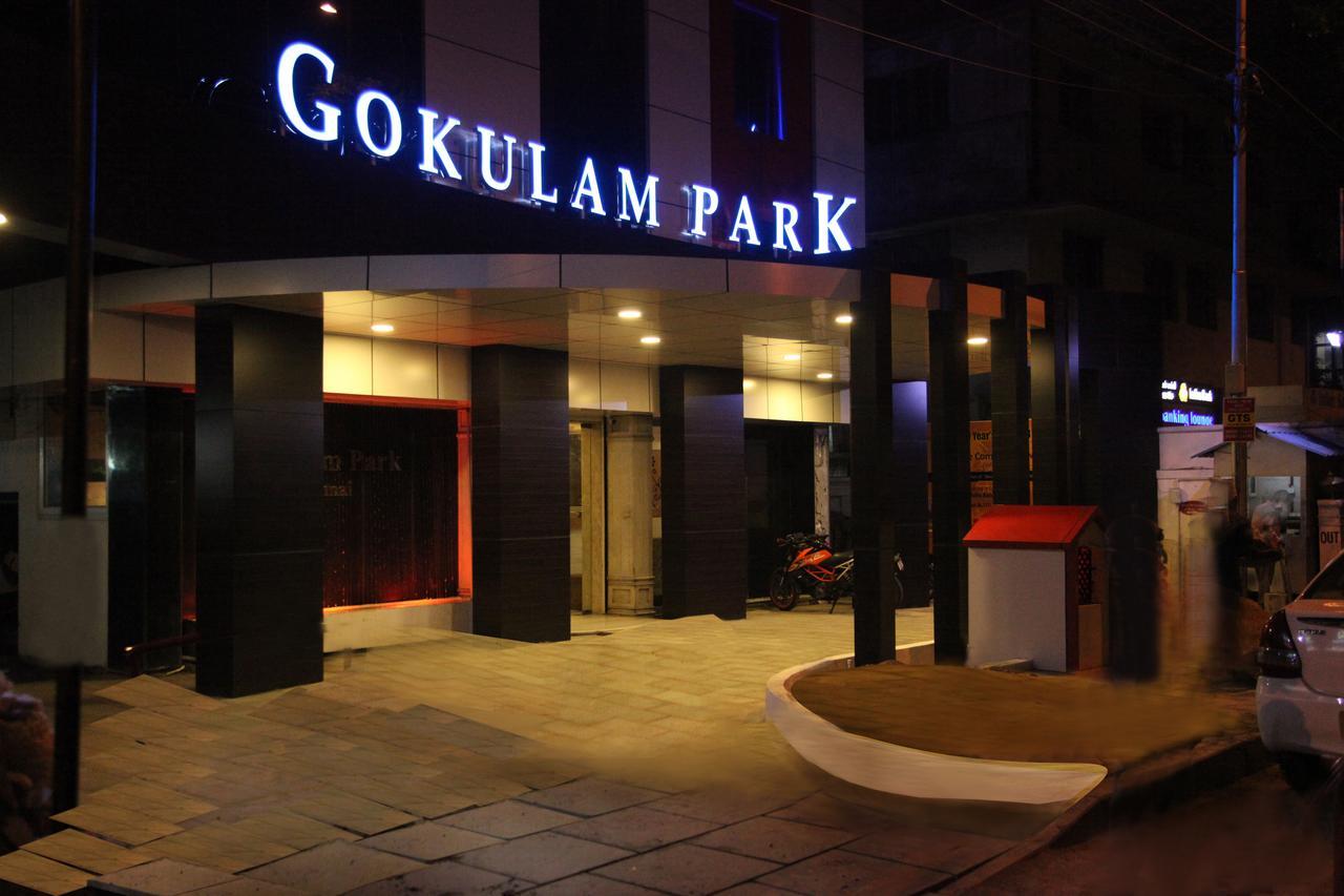 Hotel Gokulam Park Madras Buitenkant foto