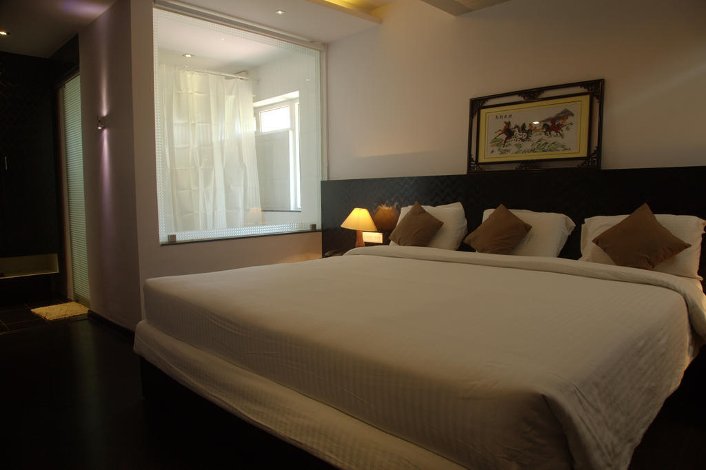 Hotel Gokulam Park Madras Buitenkant foto
